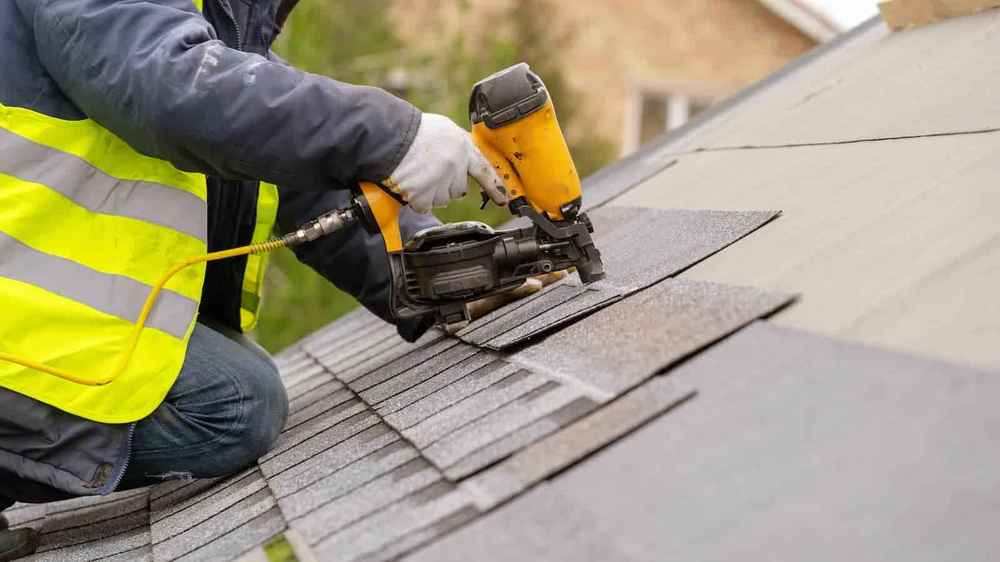 roof repair expert Sandhills