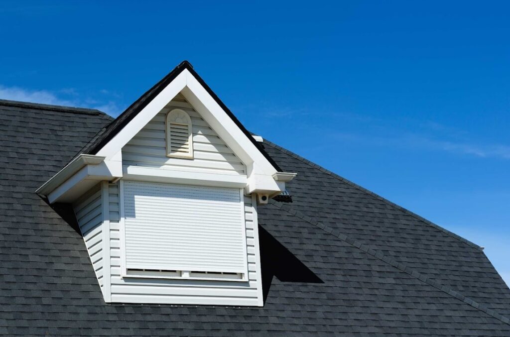 dark roof shingles hold the heat in Hope Mills, NC